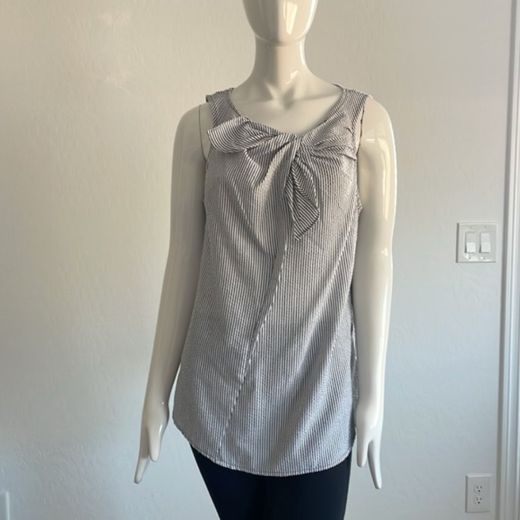 Preowned  Sleeveless Blouse